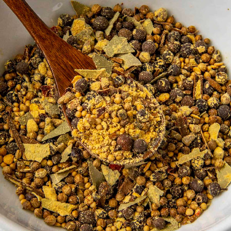 طرز تهیه ادویه ترشی